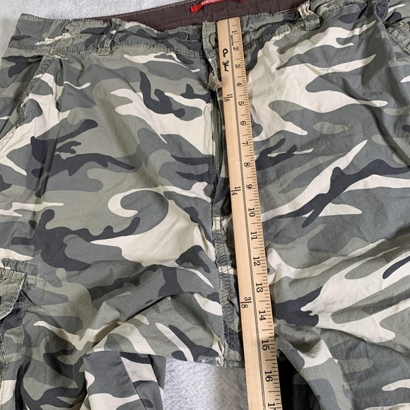 VTG Unionbay Cargo Shorts Mens‎ 42 Gray Camo Multi Pocket Utility Outdoor Casual - Picture 5 of 13